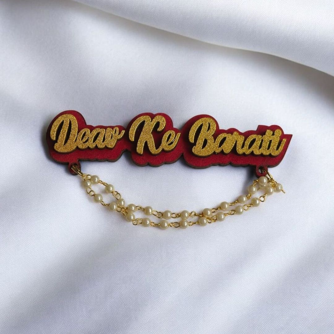 Customizable Barati Golden Brooch