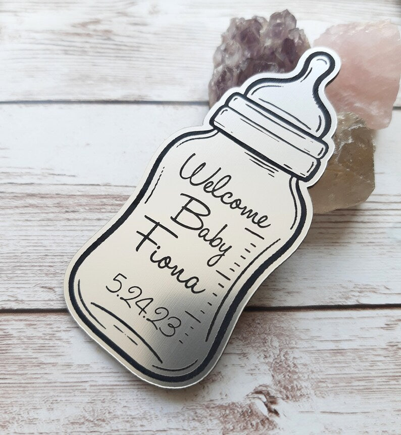 These personalized acrylic gift tags