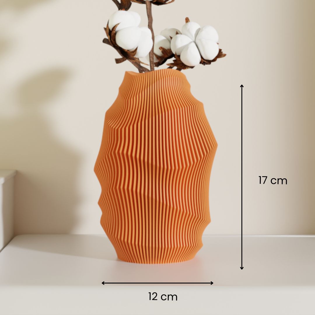 LineaLoop Decorative Vase