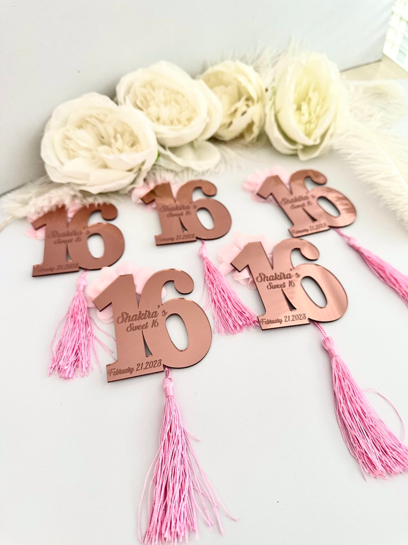  Sweet 16 & Quinceañera Party Favors & Decor